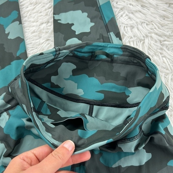 Lululemon Base Pace High-Rise Running Tight 25" Heritage 365 Camo Tidewater Teal - Picture 4 of 6